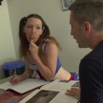 une etudiante a couettes tres cochonne se fait goder avec sa sucette au coca 150x150 - Une jeunette lance un défi à un mec pour se faire niquer